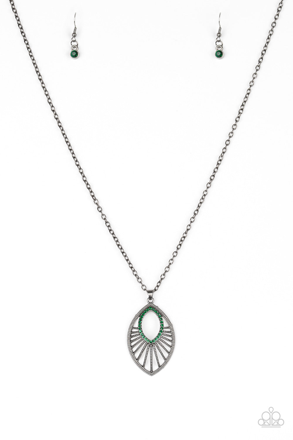 Court Couture Paparazzi Necklace with Earrings Green