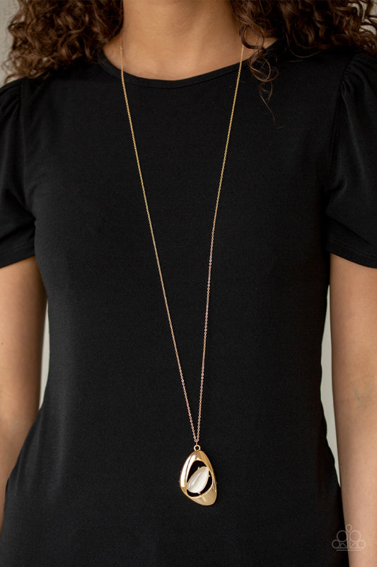 Asymmetrical Bliss Paparazzi Necklace with Earrings Gold