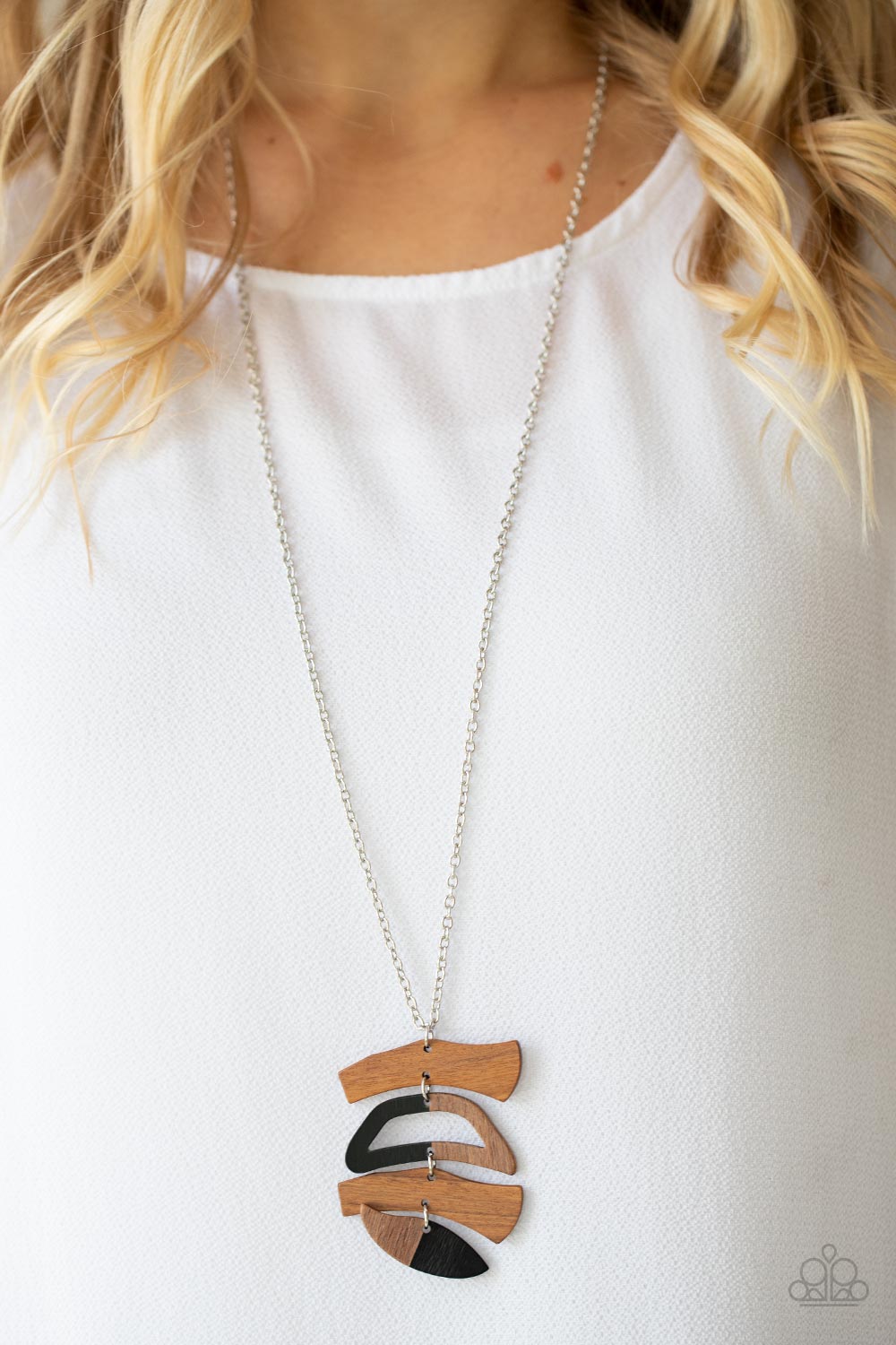 A WOODWORK In Progress Paparazzi Accessories Necklace with Earrings Black