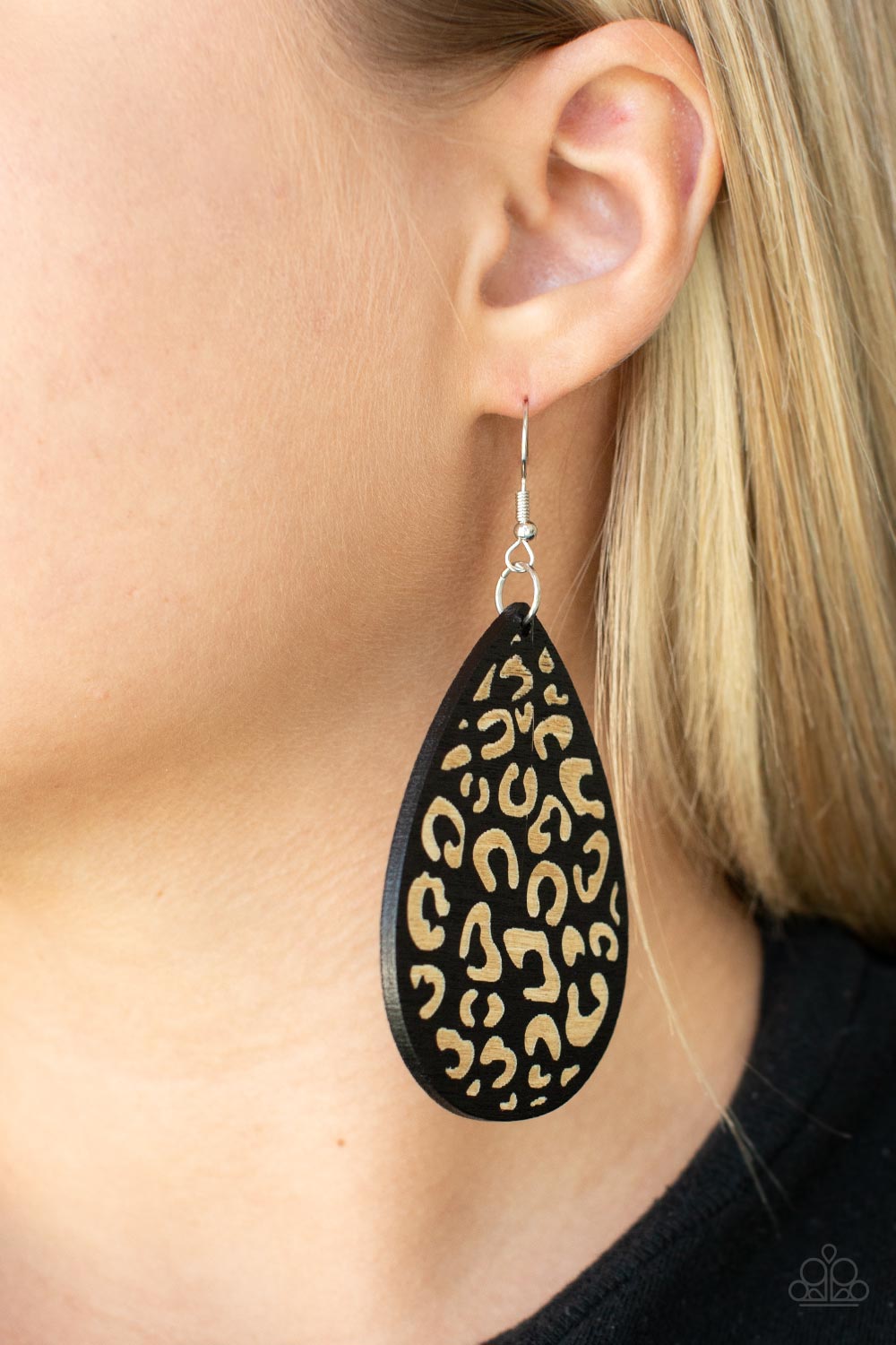 Suburban Jungle Paparazzi Accessories Earrings Black