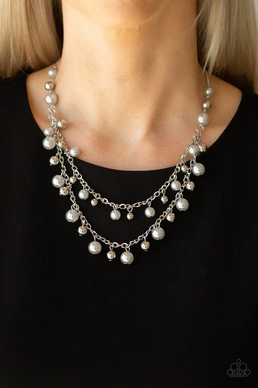 Fantastic Flair Paparazzi Accessories Necklace With Earrings