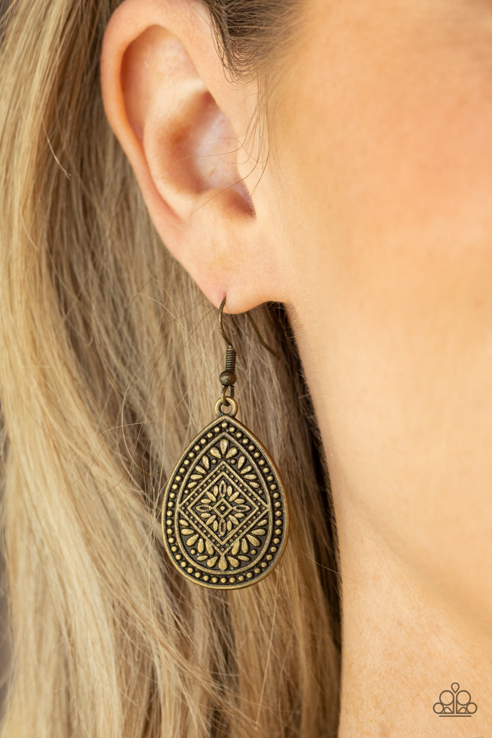 +Mayan Mecca Paparazzi Accessories Earrings Brass
