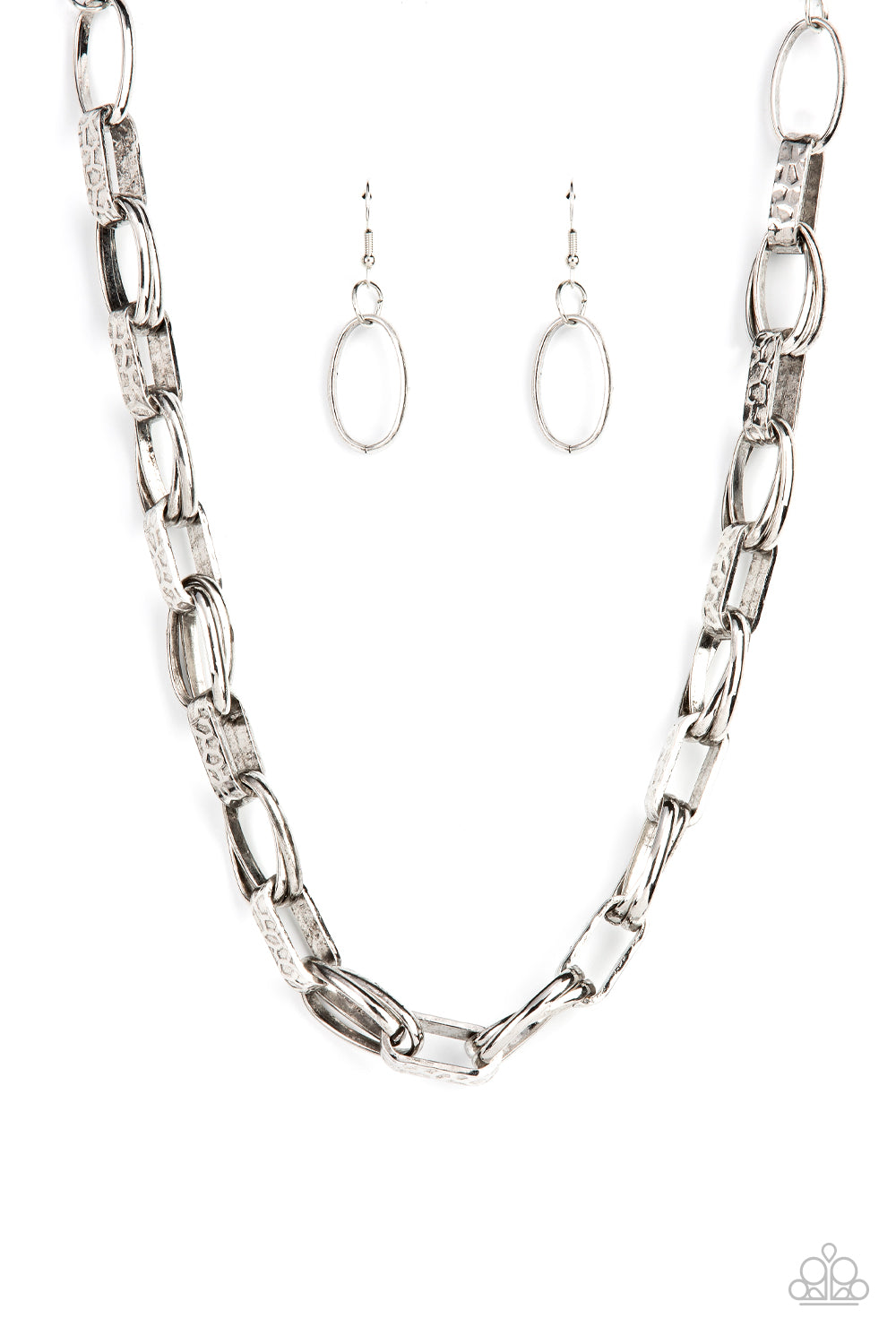 Motley In Motion Paparazzi Accessories Necklace with Earrings Silver