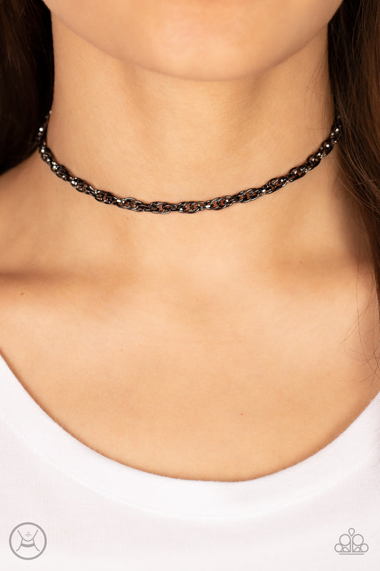 Urban Underdog Paparazzi Accessories Choker with Earrings