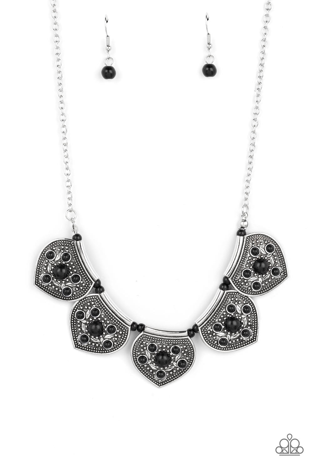 Badlands Basin Paparazzi Accessories Necklace with Earrings Black