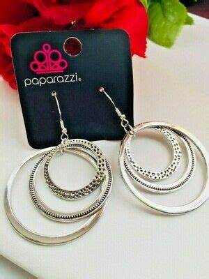 Tempting Texture Paparazzi Accessories Earrings