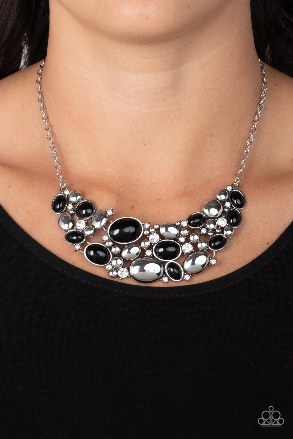 Contemporary Calamity Paparazzi Accessories Necklace with Earrings